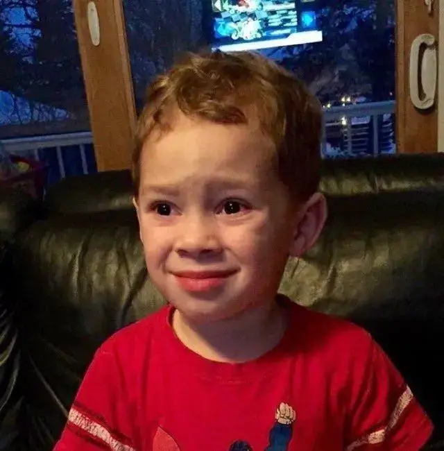 Meme bất ngờ ánh mắt long lanh buồn bã