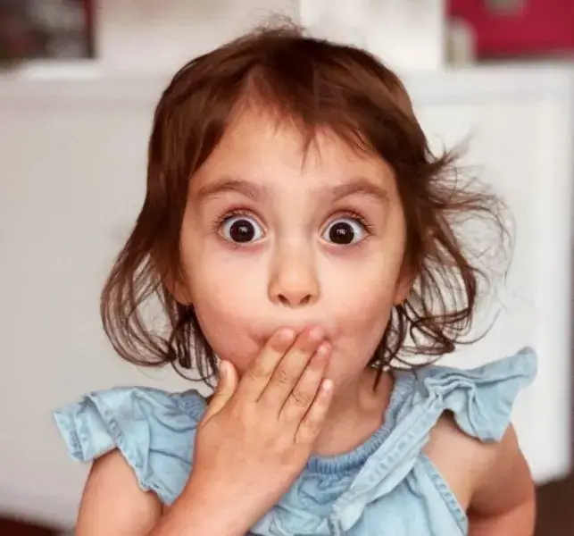 Hình ảnh bất ngờ gương mặt rầu rĩ troll