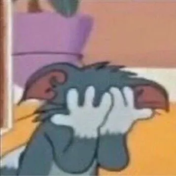 Tom bối rối, ánh mắt tròn xoe.