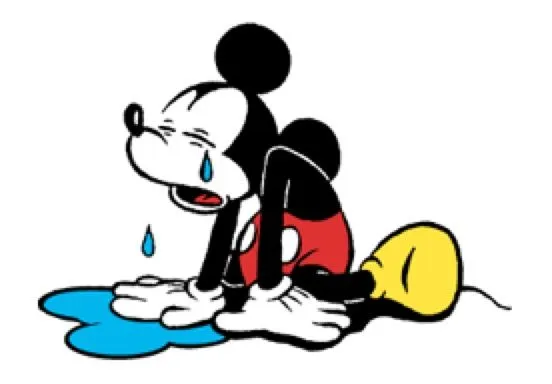 Meme chuột Mickey khóc tủi thân, khuôn mặt ngây thơ đáng thương.