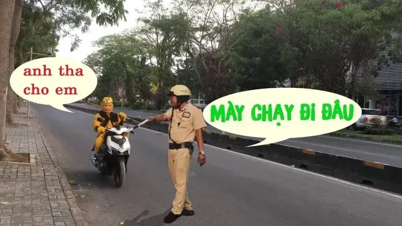 Ảnh chế chú cảnh sát vẫy tay tạo tiếng cười ngộ nghĩnh