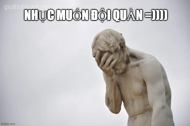 Meme thú vị lan truyền khi nhân vật quê độ đứng sững lại