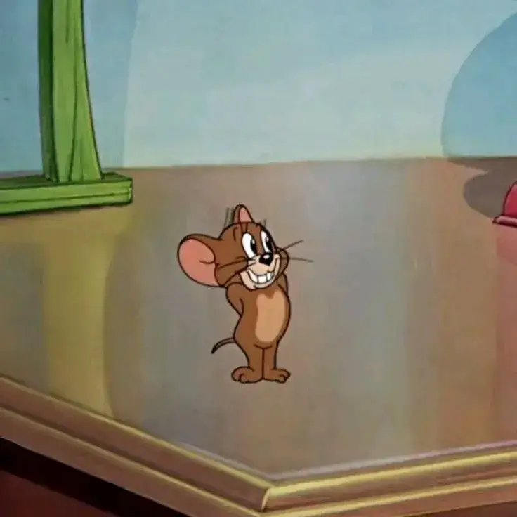 Jerry cười ngọt ngào, ánh mắt long lanh ấm áp.