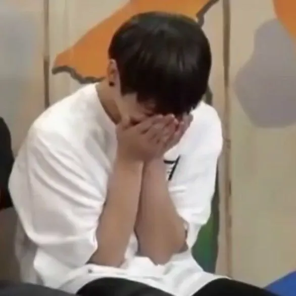 Ảnh chế đỏ mặt ngượng ngùng cực dễ thương